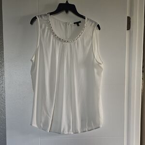 Sami & Jo Elegant White Sleeveless Blouse